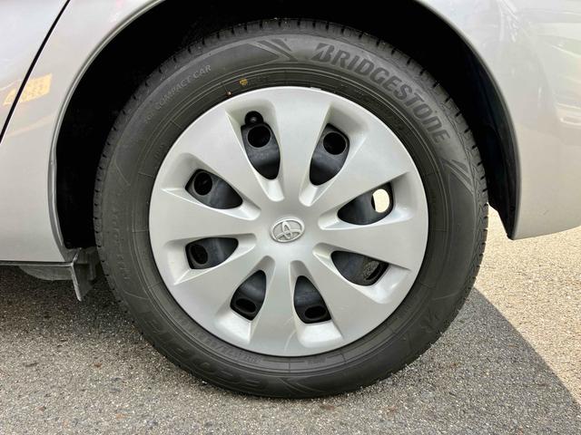 アクア S ETC バックカメラ ナビ TV オートライト スマートキー アイドリングストップ 電動格納ミラー CVT 衝突安全ボディ ABS ESC USB Bluetooth エアコン パワーステアリング(27枚目)