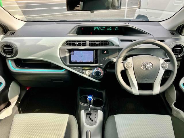 アクア S ETC バックカメラ ナビ TV オートライト スマートキー アイドリングストップ 電動格納ミラー CVT 衝突安全ボディ ABS ESC USB Bluetooth エアコン パワーステアリング(47枚目)