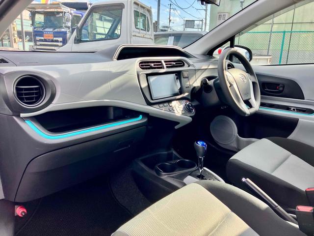 アクア S ETC バックカメラ ナビ TV オートライト スマートキー アイドリングストップ 電動格納ミラー CVT 衝突安全ボディ ABS ESC USB Bluetooth エアコン パワーステアリング(48枚目)