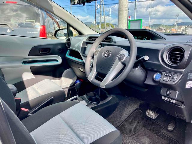 アクア S ETC バックカメラ ナビ TV オートライト スマートキー アイドリングストップ 電動格納ミラー CVT 衝突安全ボディ ABS ESC USB Bluetooth エアコン パワーステアリング(51枚目)