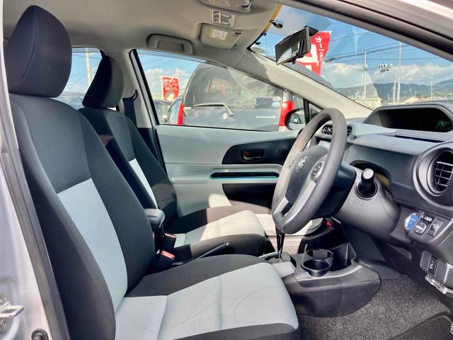 アクア S ETC バックカメラ ナビ TV オートライト スマートキー アイドリングストップ 電動格納ミラー CVT 衝突安全ボディ ABS ESC USB Bluetooth エアコン パワーステアリング(52枚目)