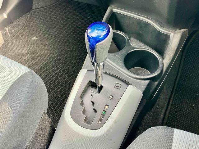 アクア S ETC バックカメラ ナビ TV オートライト スマートキー アイドリングストップ 電動格納ミラー CVT 衝突安全ボディ ABS ESC USB Bluetooth エアコン パワーステアリング(59枚目)