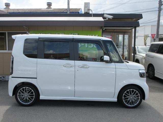 Ｎ－ＢＯＸカスタム ターボ　純正９インチホンダコネクトナビ　フルセグＴＶ　バックカメラ　ＤＶＤ再生　前後ドライブレコーダー　デジタルミラー　ホンダセンシング　両側パワースライド　シートヒーター　パドルシフト　１オーナー禁煙車（3枚目）