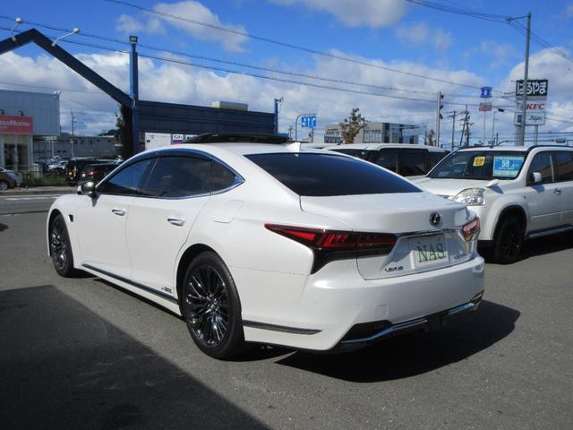 ＬＳ ＬＳ５００ｈ　エグゼクティブ　アドバンスドドライブ　ＡＷＤ　ムーンルーフ　２０インチスパッタリングアルミ　マークレビンソン　リアエンターテイメント　アドバンストパーク　ＨＵＤ　ＢＳＭ　デジタルミラー　パノラミックビューモニター　ドラレコ　レーダー探知機（7枚目）