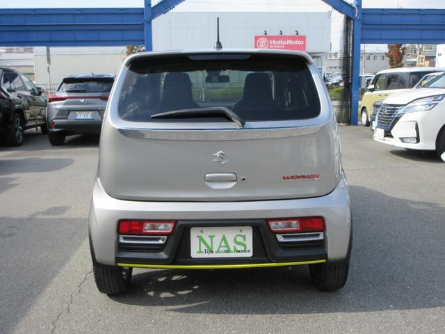 アルトワークス ベースグレード　インタークーラーターボ　５速オートギヤシフト　ＫＹＢサス　レーダーブレーキサポート　パドルシフト　ＨＩＤヘッドライト　ＳＤナビ　フルセグＴＶ　ＥＴＣ　パワーチャンバー　走行１１８６０ＫＭ（8枚目）