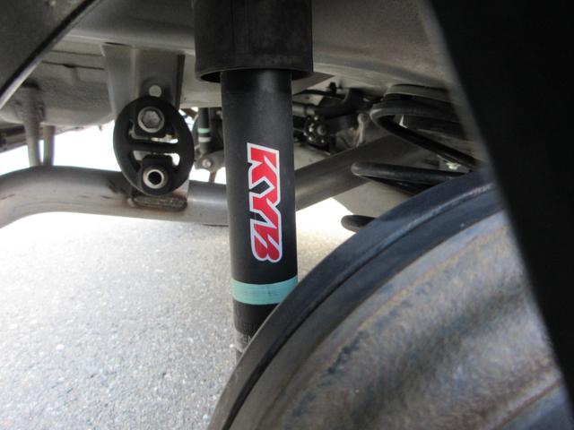 アルトワークス ベースグレード　インタークーラーターボ　５速オートギヤシフト　ＫＹＢサス　レーダーブレーキサポート　パドルシフト　ＨＩＤヘッドライト　ＳＤナビ　フルセグＴＶ　ＥＴＣ　パワーチャンバー　走行１１８６０ＫＭ（30枚目）