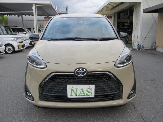 シエンタ ファンベースＧ　グランパー　ＬＥＤランプパッケージ　ステリングヒーター　シートヒーター　インテリジェントクリアランスソナー　ナビレディパッケージ　純正ナビ　フルセグＴＶ　バックカメラ　ＥＴＣ　ドラレコ　両側自動ドア　１オーナー（2枚目）