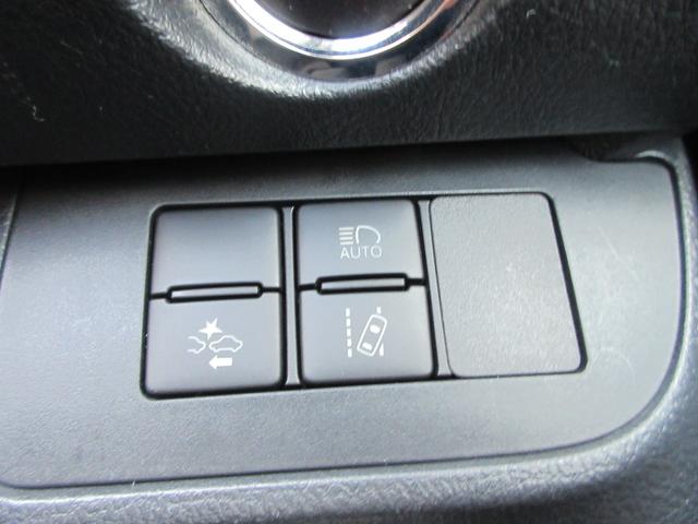 シエンタ ファンベースＧ　グランパー　ＬＥＤランプパッケージ　ステリングヒーター　シートヒーター　インテリジェントクリアランスソナー　ナビレディパッケージ　純正ナビ　フルセグＴＶ　バックカメラ　ＥＴＣ　ドラレコ　両側自動ドア　１オーナー（41枚目）