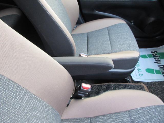 シエンタ ファンベースＧ　グランパー　ＬＥＤランプパッケージ　ステリングヒーター　シートヒーター　インテリジェントクリアランスソナー　ナビレディパッケージ　純正ナビ　フルセグＴＶ　バックカメラ　ＥＴＣ　ドラレコ　両側自動ドア　１オーナー（49枚目）