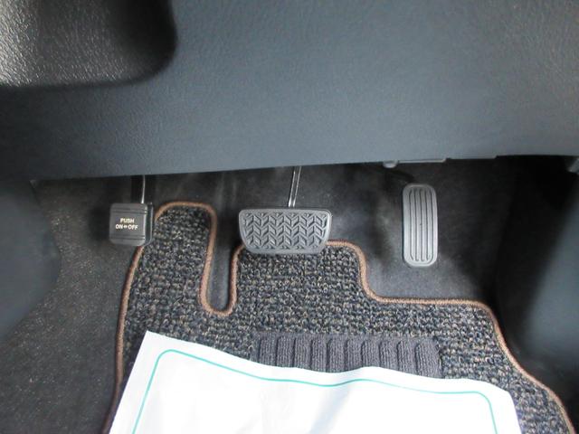 シエンタ ファンベースＧ　グランパー　ＬＥＤランプパッケージ　ステリングヒーター　シートヒーター　インテリジェントクリアランスソナー　ナビレディパッケージ　純正ナビ　フルセグＴＶ　バックカメラ　ＥＴＣ　ドラレコ　両側自動ドア　１オーナー（50枚目）