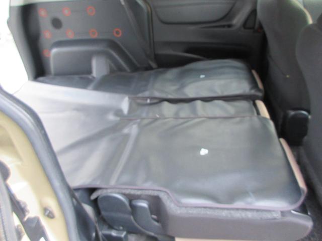 シエンタ ファンベースＧ　グランパー　ＬＥＤランプパッケージ　ステリングヒーター　シートヒーター　インテリジェントクリアランスソナー　ナビレディパッケージ　純正ナビ　フルセグＴＶ　バックカメラ　ＥＴＣ　ドラレコ　両側自動ドア　１オーナー（58枚目）