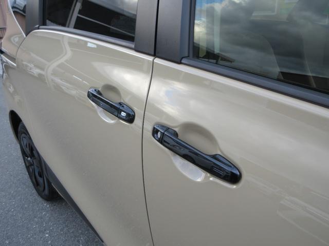 シエンタ ファンベースＧ　グランパー　ＬＥＤランプパッケージ　ステリングヒーター　シートヒーター　インテリジェントクリアランスソナー　ナビレディパッケージ　純正ナビ　フルセグＴＶ　バックカメラ　ＥＴＣ　ドラレコ　両側自動ドア　１オーナー（70枚目）