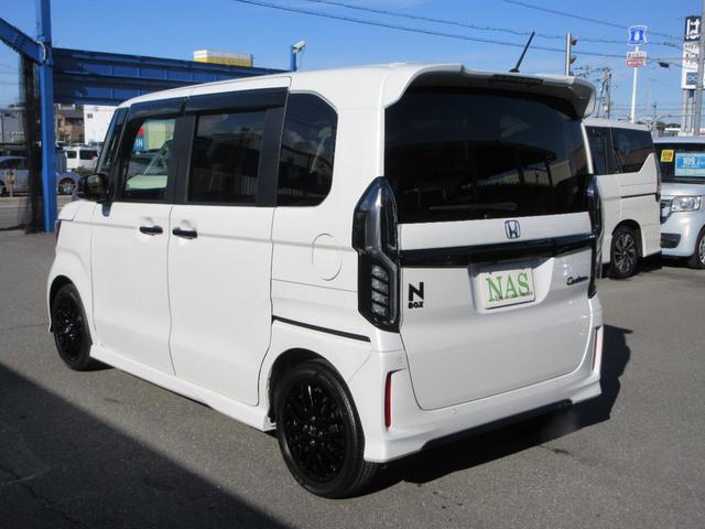 Ｎ－ＢＯＸカスタム Ｌターボ　スタイル＋ブラック　純正８インチナビ　フルセグＴＶ　前後ドラレコ　ＥＴＣ２．０　パドルシフト　シートヒーター　両側パワースライド　ホンダセンシング　コーナーセンサー　ＬＥＤヘッドライト＆フォグ　電子ブレーキ　１オーナー（7枚目）