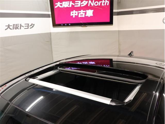 クラウンハイブリッド ＲＳアドバンス　革シート　サンルーフ　フルセグ　メモリーナビ　ＤＶＤ再生　バックカメラ　衝突被害軽減システム　ＥＴＣ　ＬＥＤヘッドランプ　フルエアロ　車線逸脱装置　オートマチックハイビーム（14枚目）