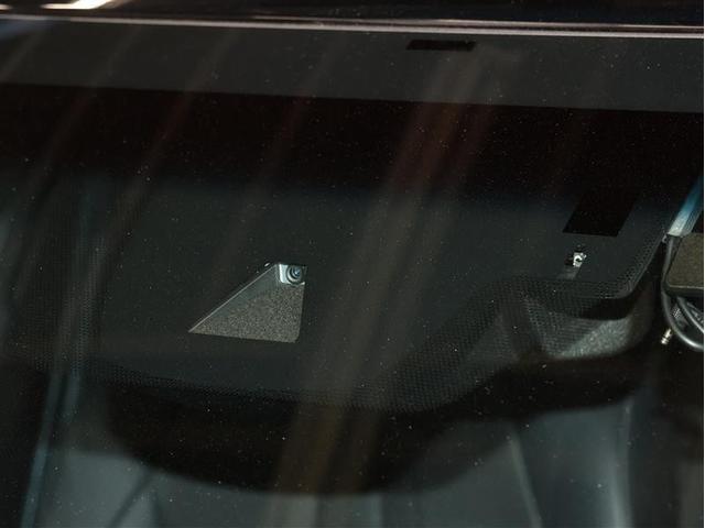 クラウンハイブリッド G-エグゼクティブ 本革シート シートヒーター 純正アルミ サンルーフ フルセグ メモリーナビ DVD再生 バックカメラ TSS衝突被害軽減システム ナビ連動ETC2.0 LEDヘッドランプ フルエアロ(6枚目)