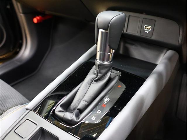 フィット ｅ：ＨＥＶ　ＲＳ　フルセグ　メモリーナビ　ＤＶＤ再生　バックカメラ　衝突被害軽減システム　ＥＴＣ　ＬＥＤヘッドランプ　　オートクルーズ（18枚目）