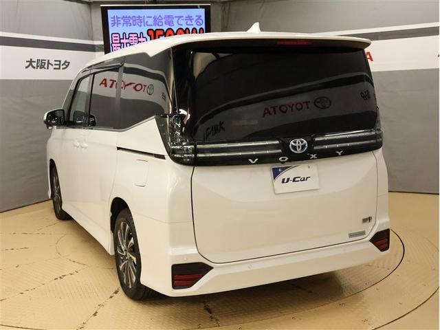 ヴォクシー ハイブリッドＳ－Ｚ　フルセグ　メモリーナビ　ＤＶＤ再生　バックカメラ　衝突被害軽減システム　ＥＴＣ　両側電動スライド　ＬＥＤヘッドランプ　乗車定員７人　３列シート　シートヒーター　ブラインドスポットモニター（4枚目）