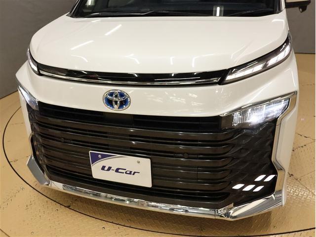 ヴォクシー ハイブリッドＳ－Ｚ　フルセグ　メモリーナビ　ＤＶＤ再生　バックカメラ　衝突被害軽減システム　ＥＴＣ　両側電動スライド　ＬＥＤヘッドランプ　乗車定員７人　３列シート　シートヒーター　ブラインドスポットモニター（13枚目）