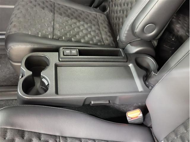 ヴォクシー ハイブリッドＳ－Ｚ　フルセグ　メモリーナビ　ＤＶＤ再生　バックカメラ　衝突被害軽減システム　ＥＴＣ　両側電動スライド　ＬＥＤヘッドランプ　乗車定員７人　３列シート　シートヒーター　ブラインドスポットモニター（18枚目）