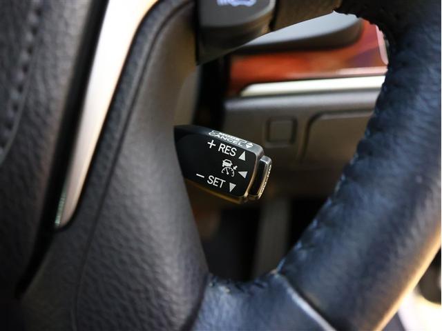 クラウンハイブリッド ロイヤルサルーン　フルセグ　ＨＤＤナビ　ＤＶＤ再生　バックカメラ　ナビ連動ＥＴＣ　ＨＩＤヘッドライト　シートヒーター　ステアリングヒーター（25枚目）