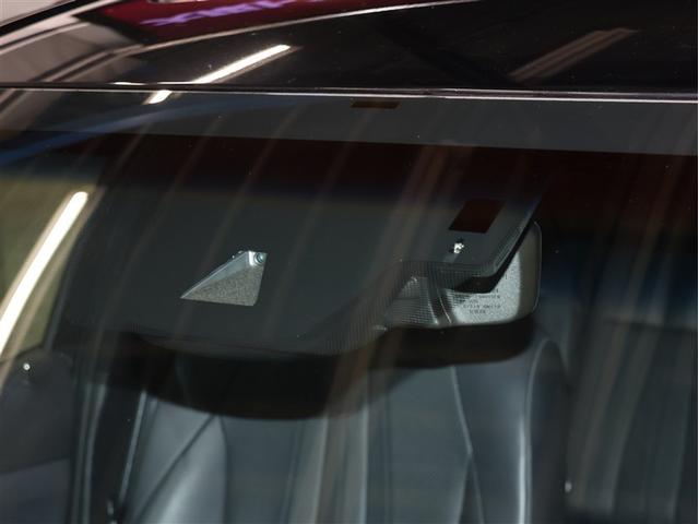 クラウンハイブリッド Ｇ－エグゼクティブ　革シート　サンルーフ　フルセグ　メモリーナビ　ＤＶＤ再生　バックカメラ　衝突被害軽減システム　ＥＴＣ　ＬＥＤヘッドランプ　車線逸脱装置　オートマチックハイビーム（6枚目）