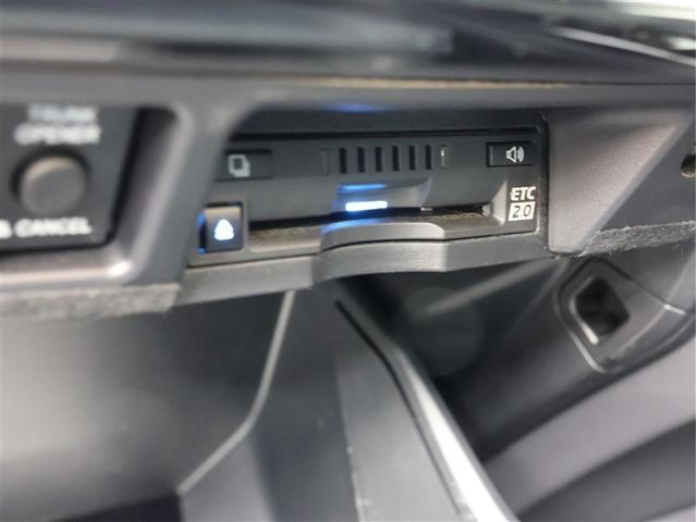 クラウンハイブリッド Ｇ－エグゼクティブ　革シート　サンルーフ　フルセグ　メモリーナビ　ＤＶＤ再生　バックカメラ　衝突被害軽減システム　ＥＴＣ　ＬＥＤヘッドランプ　車線逸脱装置　オートマチックハイビーム（14枚目）