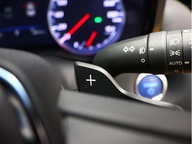 クラウンハイブリッド Ｇ－エグゼクティブ　革シート　サンルーフ　フルセグ　メモリーナビ　ＤＶＤ再生　バックカメラ　衝突被害軽減システム　ＥＴＣ　ＬＥＤヘッドランプ　車線逸脱装置　オートマチックハイビーム（32枚目）