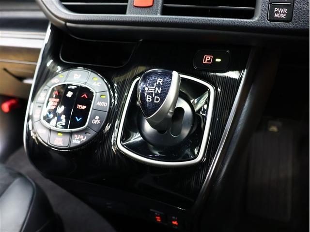 エスクァイア ハイブリッドGiプレミアムパッケジブラックテーラード フルセグ メモリーナビ DVD再生 後席モニター バックカメラ 衝突被害軽減システム ETC 両側電動スライド LEDヘッドランプ 乗車定員7人 3列シート シートヒーター ステアリングヒーター(19枚目)