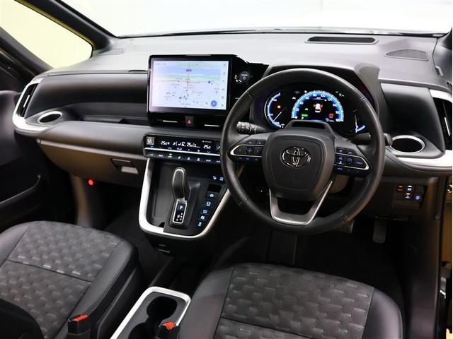 ヴォクシー ハイブリッドS-Z フルセグ メモリーナビ DVD再生 後席モニター バックカメラ 衝突被害軽減システム ETC2.0 両側電動スライド LEDヘッドランプ 乗車定員7人 3列シート フルエアロ シートヒーター(5枚目)