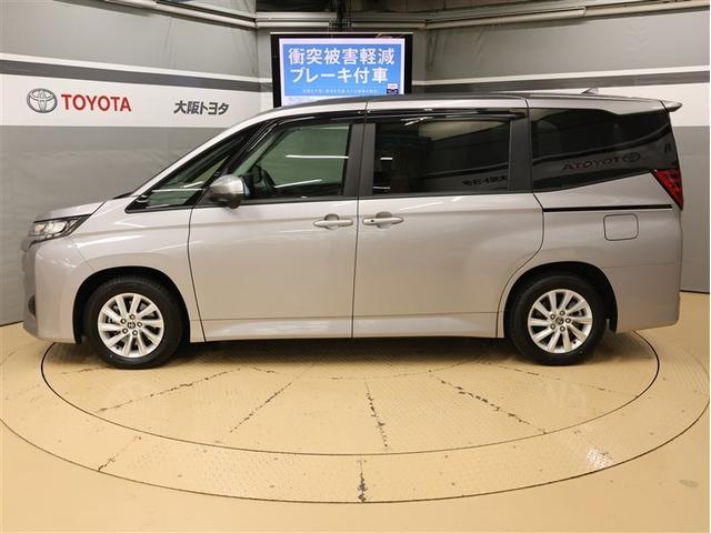 ノア ハイブリッドＧ　フルセグ　メモリーナビ　ＤＶＤ再生　バックカメラ　衝突被害軽減システム　ＥＴＣ　電動スライドドア　ＬＥＤヘッドランプ　乗車定員８人　３列シート（3枚目）