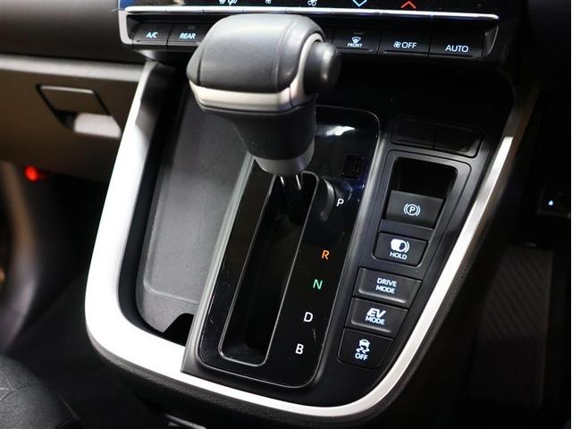 ノア ハイブリッドＧ　フルセグ　メモリーナビ　ＤＶＤ再生　バックカメラ　衝突被害軽減システム　ＥＴＣ　電動スライドドア　ＬＥＤヘッドランプ　乗車定員８人　３列シート（18枚目）