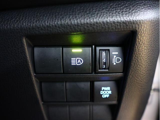 ノア ハイブリッドＧ　フルセグ　メモリーナビ　ＤＶＤ再生　バックカメラ　衝突被害軽減システム　ＥＴＣ　電動スライドドア　ＬＥＤヘッドランプ　乗車定員８人　３列シート（23枚目）