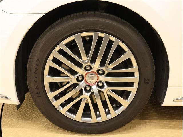 クラウンマジェスタ Ｆバージョン　Ｊ－フロンティア　革シート　サンルーフ　フルセグ　メモリーナビ　ＤＶＤ再生　バックカメラ　衝突被害軽減システム　ＥＴＣ　ＬＥＤヘッドランプ（14枚目）