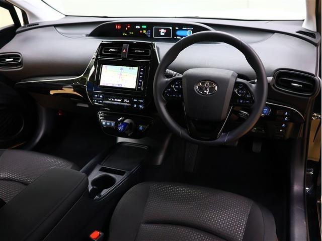 プリウス ＳセーフティプラスＩＩ　フルセグ　メモリーナビ　ＤＶＤ再生　バックカメラ　衝突被害軽減システム　ＥＴＣ　ＬＥＤヘッドランプ　パノラミックビューモニター　ブラインドスポットモニター（5枚目）