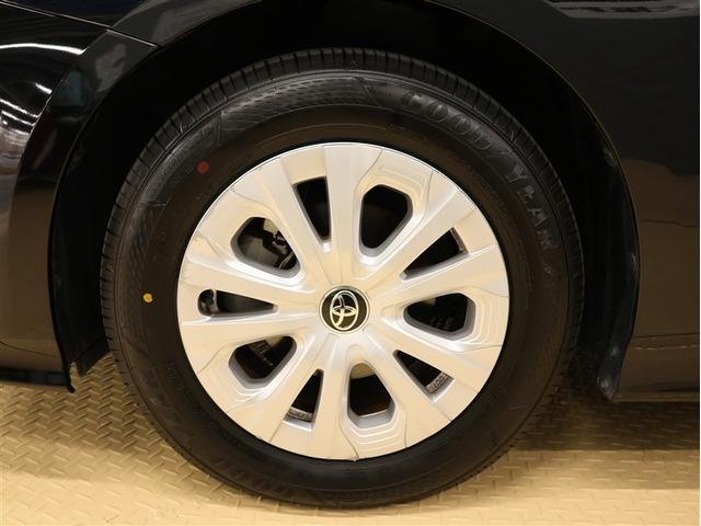 プリウス ＳセーフティプラスＩＩ　フルセグ　メモリーナビ　ＤＶＤ再生　バックカメラ　衝突被害軽減システム　ＥＴＣ　ＬＥＤヘッドランプ　パノラミックビューモニター　ブラインドスポットモニター（15枚目）