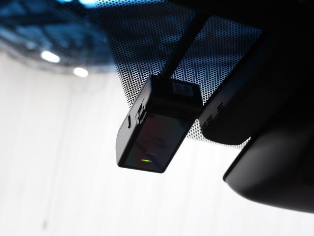 ハリアー プログレス　ＪＢＬナビ　フルセグ　ブルーレイ再生　ミュージックプレイヤー接続可　全周囲カメラ　ＥＴＣ　ドラレコ　パワーシート　パワーバックドア　ＬＥＤライト　アイドリングストップ　ＩＣＳ　ＴＳＳ－Ｐ　ワンオーナー（11枚目）
