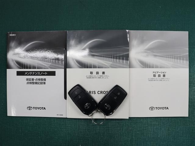 ヤリスクロス ハイブリッドＺ　８型ナビ　ＣＤ／ＤＶＤ再生　ミュージックプレイヤー接続可　全周囲カメラ　シートヒーター　パワーシート　アクセサリーコンセント　ＬＥＤヘッドライト　ＢＳＭ　ＰＫＳＢ　ＴＳＳ（39枚目）