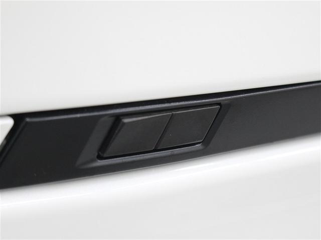 ヴォクシー Ｓ－Ｚ　フルセグ　メモリーナビ　ＤＶＤ再生　ミュージックプレイヤー接続可　後席モニター　バックカメラ　衝突被害軽減システム　ＥＴＣ　両側電動スライド　ＬＥＤヘッドランプ　乗車定員７人　３列シート（15枚目）