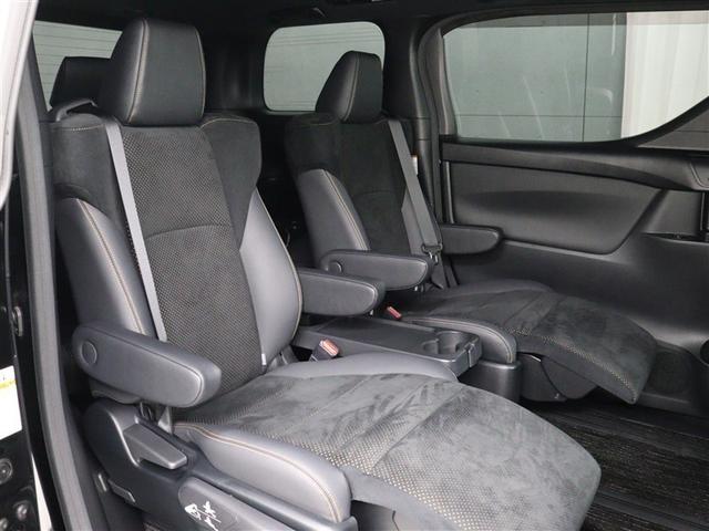 アルファード ２．５Ｓ　タイプゴールド　フルセグ　メモリーナビ　ＤＶＤ再生　ミュージックプレイヤー接続可　後席モニター　バックカメラ　衝突被害軽減システム　ＥＴＣ　ドラレコ　両側電動スライド　ＬＥＤヘッドランプ　乗車定員７人　３列シート（11枚目）