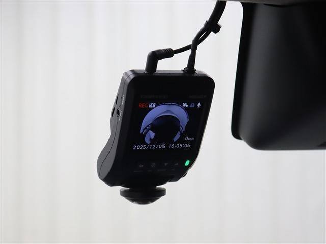 ルーミー カスタムＧ－Ｔ　フルセグ　メモリーナビ　ＤＶＤ再生　バックカメラ　衝突被害軽減システム　ＥＴＣ　ドラレコ　両側電動スライド　ＬＥＤヘッドランプ　フルエアロ　アイドリングストップ（14枚目）