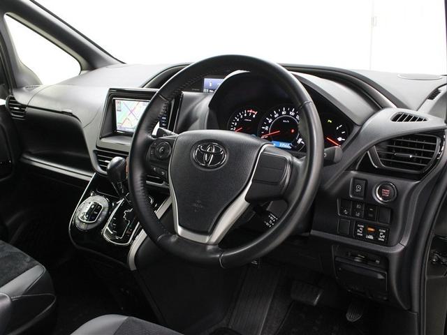 ヴォクシー ＺＳ　煌ＩＩＩ　ワンセグ　メモリーナビ　バックカメラ　衝突被害軽減システム　ＥＴＣ　両側電動スライド　ＬＥＤヘッドランプ　乗車定員７人　３列シート　アイドリングストップ（6枚目）