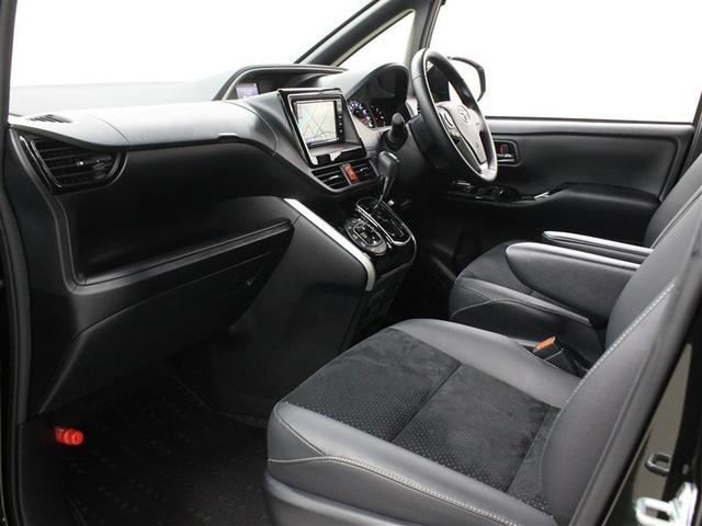 ヴォクシー ＺＳ　煌ＩＩＩ　ワンセグ　メモリーナビ　バックカメラ　衝突被害軽減システム　ＥＴＣ　両側電動スライド　ＬＥＤヘッドランプ　乗車定員７人　３列シート　アイドリングストップ（9枚目）