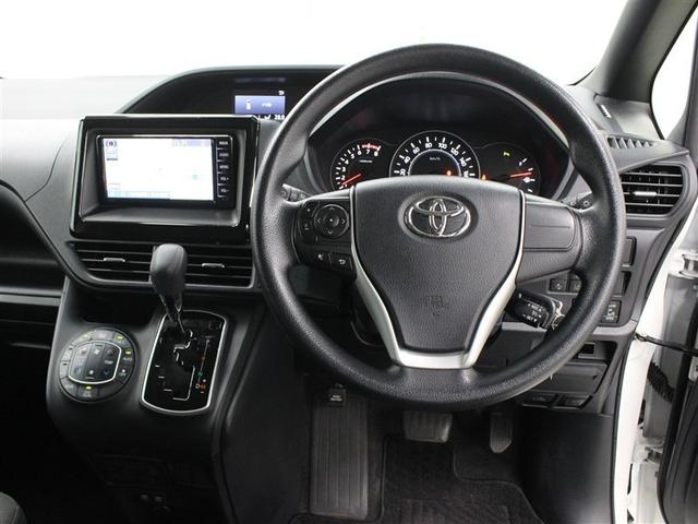 ノア Ｘ　ワンセグ　メモリーナビ　バックカメラ　衝突被害軽減システム　ドラレコ　両側電動スライド　ＬＥＤヘッドランプ　ウオークスルー　乗車定員８人　３列シート　アイドリングストップ（5枚目）