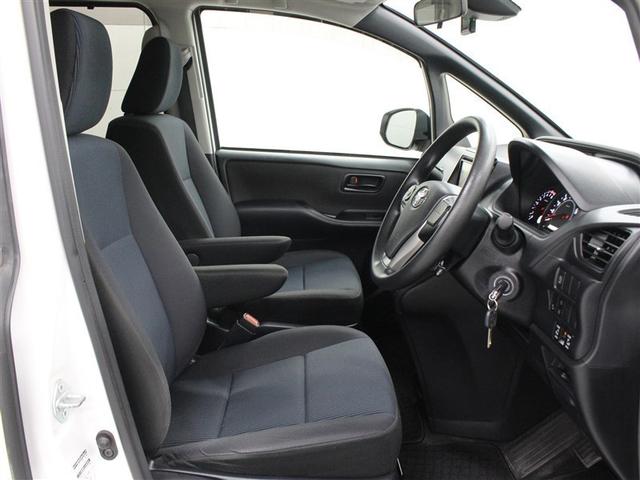 ノア Ｘ　ワンセグ　メモリーナビ　バックカメラ　衝突被害軽減システム　ドラレコ　両側電動スライド　ＬＥＤヘッドランプ　ウオークスルー　乗車定員８人　３列シート　アイドリングストップ（8枚目）