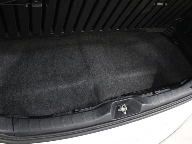 ノア Ｘ　ワンセグ　メモリーナビ　バックカメラ　衝突被害軽減システム　ドラレコ　両側電動スライド　ＬＥＤヘッドランプ　ウオークスルー　乗車定員８人　３列シート　アイドリングストップ（37枚目）