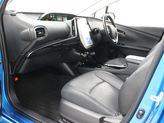 プリウス Ａプレミアム　革シート　サンルーフ　フルセグ　メモリーナビ　ミュージックプレイヤー接続可　バックカメラ　衝突被害軽減システム　ＥＴＣ　ＬＥＤヘッドランプ　アイドリングストップ（13枚目）