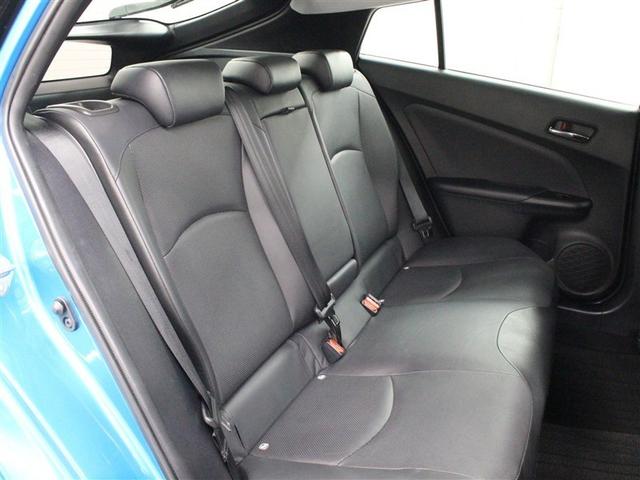 プリウス Ａプレミアム　革シート　サンルーフ　フルセグ　メモリーナビ　ミュージックプレイヤー接続可　バックカメラ　衝突被害軽減システム　ＥＴＣ　ＬＥＤヘッドランプ　アイドリングストップ（14枚目）