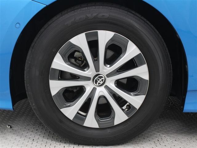 プリウス Ａプレミアム　革シート　サンルーフ　フルセグ　メモリーナビ　ミュージックプレイヤー接続可　バックカメラ　衝突被害軽減システム　ＥＴＣ　ＬＥＤヘッドランプ　アイドリングストップ（15枚目）