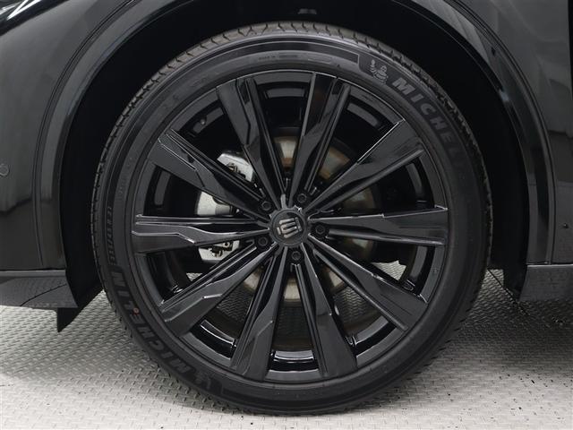 �Q�P�C���`�A���~�z�C�[���i�O���X�u���b�N�h���j���Z���^�[�I�[�i�����g����������Ă��܂��B�^�C���T�C�Y�Q�R�T�^�S�T�q�Q�P