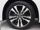 純正アルミホイールは精度が高く、走行の安定性が優れています。